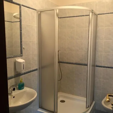 Apartmán Na čerpací Stanici Robin Oil *