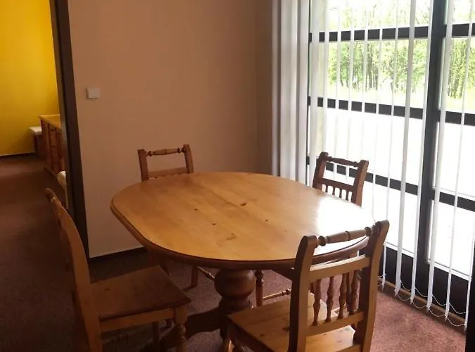 Apartment Na Cerpaci Stanici Robin Oil *